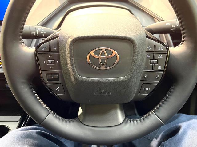 プリウス Ｚ　禁煙車　１２．３インチディスプレイオーディオプラス　全周囲カメラ　衝突被害軽減システム　レーダークルーズ　電動リアゲート　シートベンチレーション　メモリー付パワーシート　コーナーセンサー　ＥＴＣ（57枚目）