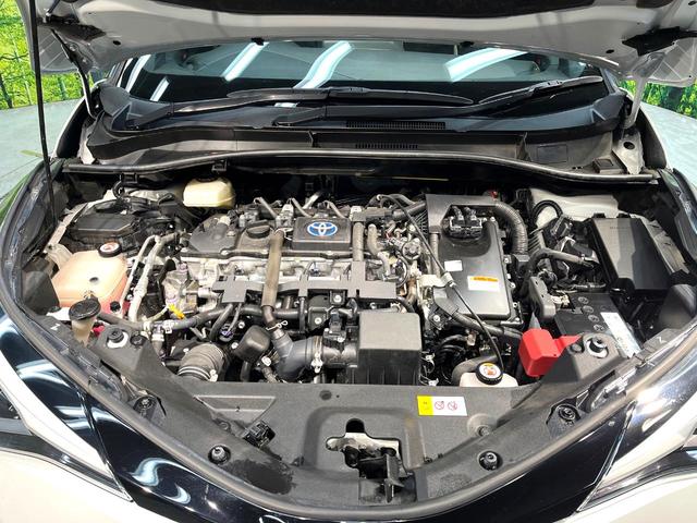 Ｃ－ＨＲ Ｓ　ＧＲスポーツ　禁煙車　バックカメラ　衝突被害軽減システム　レーダークルーズ　ドライブレコーダー　スマートキー　ＬＥＤヘッド　ディスプレイオーディオ　ビルトインＥＴＣ　純正１９インチアルミ　オートハイビーム（18枚目）