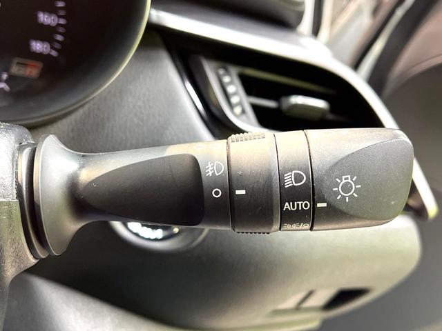 Ｃ－ＨＲ Ｓ　ＧＲスポーツ　禁煙車　バックカメラ　衝突被害軽減システム　レーダークルーズ　ドライブレコーダー　スマートキー　ＬＥＤヘッド　ディスプレイオーディオ　ビルトインＥＴＣ　純正１９インチアルミ　オートハイビーム（45枚目）