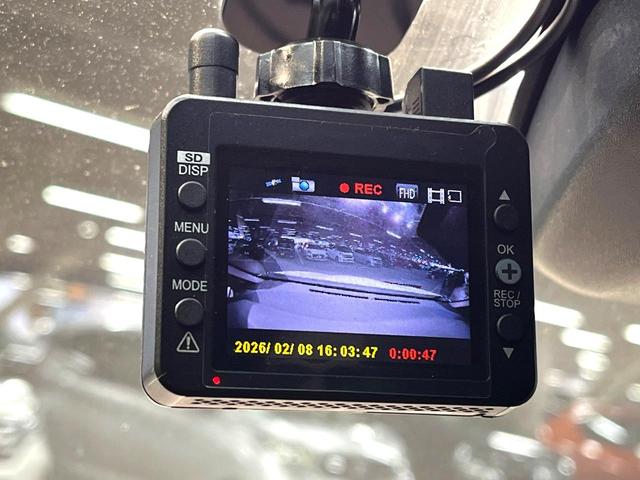 Ｃ－ＨＲ Ｓ　ＧＲスポーツ　禁煙車　バックカメラ　衝突被害軽減システム　レーダークルーズ　ドライブレコーダー　スマートキー　ＬＥＤヘッド　ディスプレイオーディオ　ビルトインＥＴＣ　純正１９インチアルミ　オートハイビーム（46枚目）