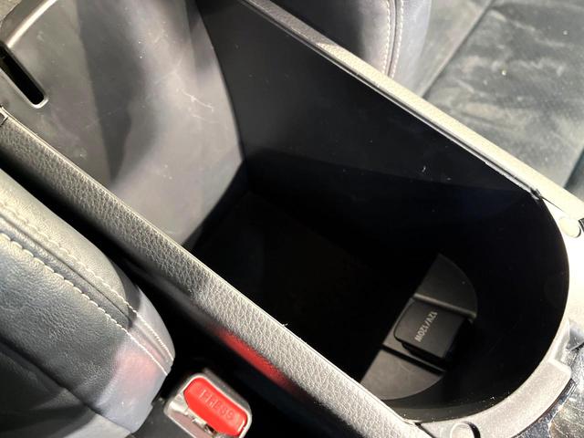 Ｃ－ＨＲ Ｓ　ＧＲスポーツ　禁煙車　バックカメラ　衝突被害軽減システム　レーダークルーズ　ドライブレコーダー　スマートキー　ＬＥＤヘッド　ディスプレイオーディオ　ビルトインＥＴＣ　純正１９インチアルミ　オートハイビーム（63枚目）