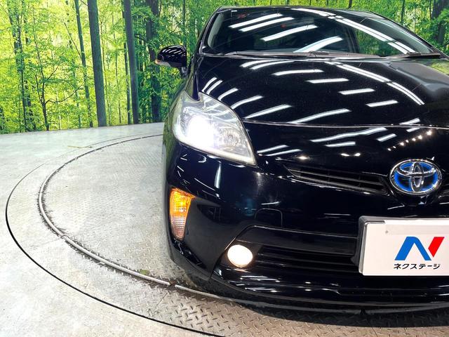 プリウス Ｓ　ＳＤナビ　禁煙車　スマートキー　ＨＩＤヘッド　オートライト　オートエアコン　Ｂｌｕｅｔｏｏｔｈ再生　ＣＤ／ＤＶＤ再生　地デジＴＶ　ステアリングスイッチ　横滑り防止装置　電動格納ドアミラー　盗難防止装置（12枚目）
