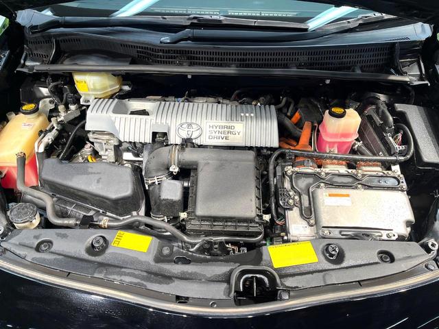 プリウス Ｓ　ＳＤナビ　禁煙車　スマートキー　ＨＩＤヘッド　オートライト　オートエアコン　Ｂｌｕｅｔｏｏｔｈ再生　ＣＤ／ＤＶＤ再生　地デジＴＶ　ステアリングスイッチ　横滑り防止装置　電動格納ドアミラー　盗難防止装置（18枚目）