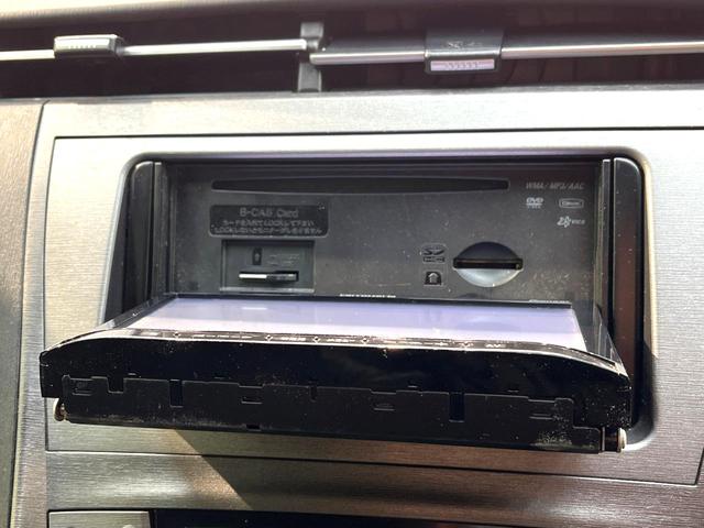 プリウス Ｓ　ＳＤナビ　禁煙車　スマートキー　ＨＩＤヘッド　オートライト　オートエアコン　Ｂｌｕｅｔｏｏｔｈ再生　ＣＤ／ＤＶＤ再生　地デジＴＶ　ステアリングスイッチ　横滑り防止装置　電動格納ドアミラー　盗難防止装置（38枚目）