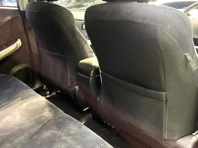 プリウス Ｓ　ＳＤナビ　禁煙車　スマートキー　ＨＩＤヘッド　オートライト　オートエアコン　Ｂｌｕｅｔｏｏｔｈ再生　ＣＤ／ＤＶＤ再生　地デジＴＶ　ステアリングスイッチ　横滑り防止装置　電動格納ドアミラー　盗難防止装置（40枚目）