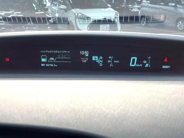 プリウス Ｓ　ＳＤナビ　禁煙車　スマートキー　ＨＩＤヘッド　オートライト　オートエアコン　Ｂｌｕｅｔｏｏｔｈ再生　ＣＤ／ＤＶＤ再生　地デジＴＶ　ステアリングスイッチ　横滑り防止装置　電動格納ドアミラー　盗難防止装置（59枚目）