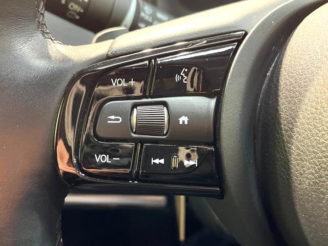 ヴェゼル ｅ：ＨＥＶ　Ｚ　禁煙車　純正８インチナビ　バックカメラ　衝突被害軽減システム　レーダークルーズ　電動リアゲート　ハーフレザーシート　ドライブレコーダー　コーナーセンサー　ＬＥＤヘッドライト　ＥＴＣ２．０　スマートキー（6枚目）