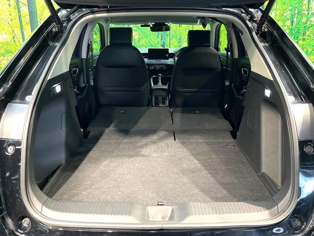 ヴェゼル ｅ：ＨＥＶ　Ｚ　禁煙車　純正８インチナビ　バックカメラ　衝突被害軽減システム　レーダークルーズ　電動リアゲート　ハーフレザーシート　ドライブレコーダー　コーナーセンサー　ＬＥＤヘッドライト　ＥＴＣ２．０　スマートキー（10枚目）