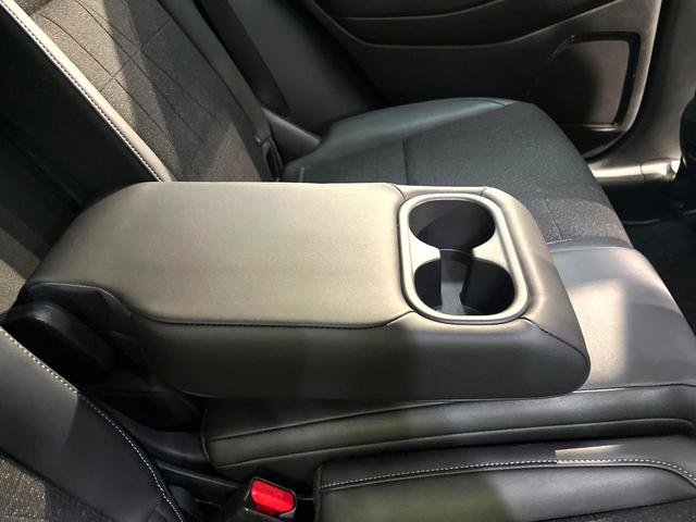 ヴェゼル ｅ：ＨＥＶ　Ｚ　禁煙車　純正８インチナビ　バックカメラ　衝突被害軽減システム　レーダークルーズ　電動リアゲート　ハーフレザーシート　ドライブレコーダー　コーナーセンサー　ＬＥＤヘッドライト　ＥＴＣ２．０　スマートキー（71枚目）