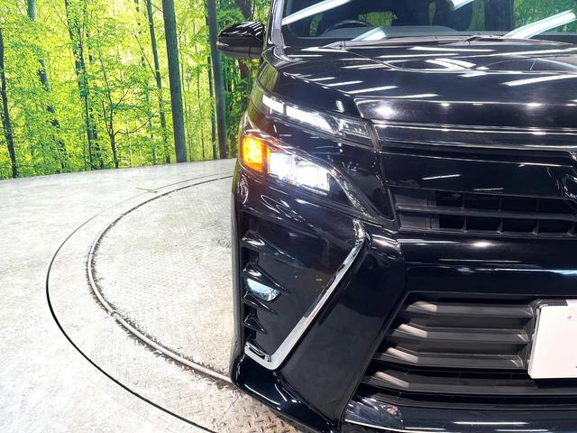 ヴォクシー ＺＳ　禁煙車　両側電動ドア　純正９インチナビ　バックカメラ　セーフティセンス　ドラレコ　スマートキー　ＬＥＤヘッド　ビルトインＥＴＣ　クルコン　純正１６インチアルミ　オートハイビーム　Ｂｌｕｅｔｏｏｔｈ（13枚目）