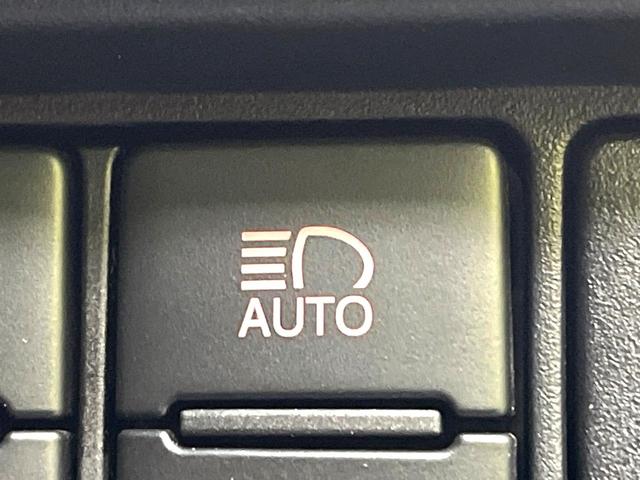 ヴォクシー ＺＳ　禁煙車　両側電動ドア　純正９インチナビ　バックカメラ　セーフティセンス　ドラレコ　スマートキー　ＬＥＤヘッド　ビルトインＥＴＣ　クルコン　純正１６インチアルミ　オートハイビーム　Ｂｌｕｅｔｏｏｔｈ（57枚目）