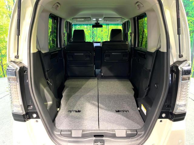 ���i�̂���������ʋ΁A���}���ɏ\���ȉ׎��X�y�[�X���m�ۂ��Ă���܂��B�Z�J���h�V�[�g��|���ƁA�傫�ȉו��̐ύڂ��\�ł���