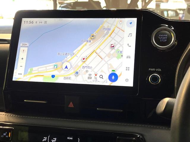 ノア Ｓ－Ｚ　禁煙車　両側電動ドア　後席モニター　純正１０．５型ディスプレイオーディオプラス　バックカメラ　衝突被害軽減システム　レーダークルーズ　ハーフレザーシート　コーナーセンサー　ＬＥＤヘッド　ＥＴＣ２．０（3枚目）