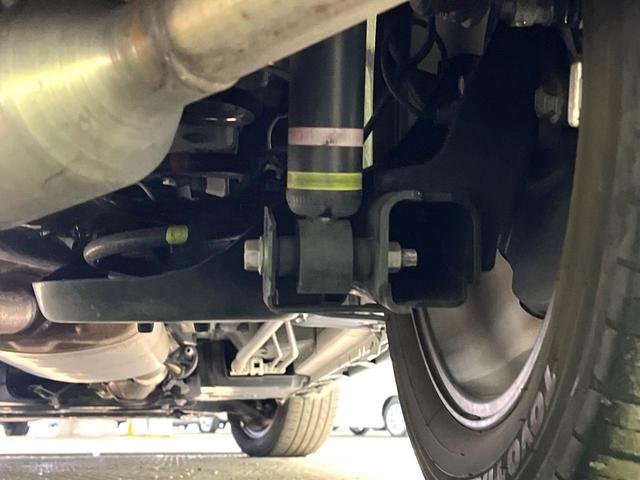 ノア Ｓ－Ｚ　禁煙車　両側電動ドア　後席モニター　純正１０．５型ディスプレイオーディオプラス　バックカメラ　衝突被害軽減システム　レーダークルーズ　ハーフレザーシート　コーナーセンサー　ＬＥＤヘッド　ＥＴＣ２．０（22枚目）