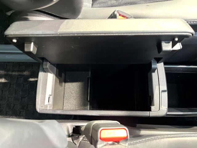 ノア Ｓ－Ｚ　禁煙車　両側電動ドア　後席モニター　純正１０．５型ディスプレイオーディオプラス　バックカメラ　衝突被害軽減システム　レーダークルーズ　ハーフレザーシート　コーナーセンサー　ＬＥＤヘッド　ＥＴＣ２．０（65枚目）