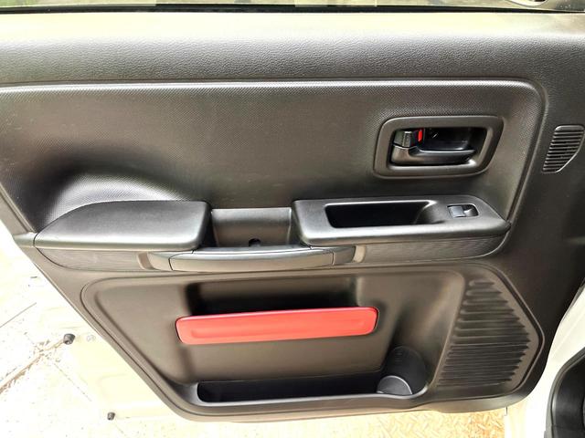 スペーシア ハイブリッドＸ　禁煙車　両側電動スライドドア　衝突軽減システム　純正９インチナビ　全周囲カメラ　フルセグ　ドライブレコーダー　ＥＴＣ　ｂｌｕｅｔｏｏｔｈ再生　シートヒーター　レーンアシスト　クリアランスソナー（48枚目）