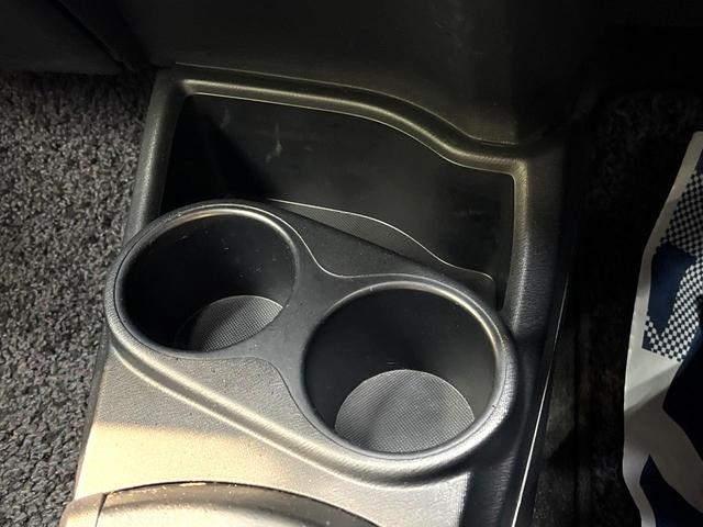 アクア Ｓ　禁煙車　純正ＳＤナビ　バックカメラ　ドラレコ　スマートキー　ＥＴＣ　オートライト　オートエアコン　Ｂｌｕｅｔｏｏｔｈ　ＣＤ　ＤＶＤ再生　地デジ　プライバシーガラス　盗難防止システム（53枚目）