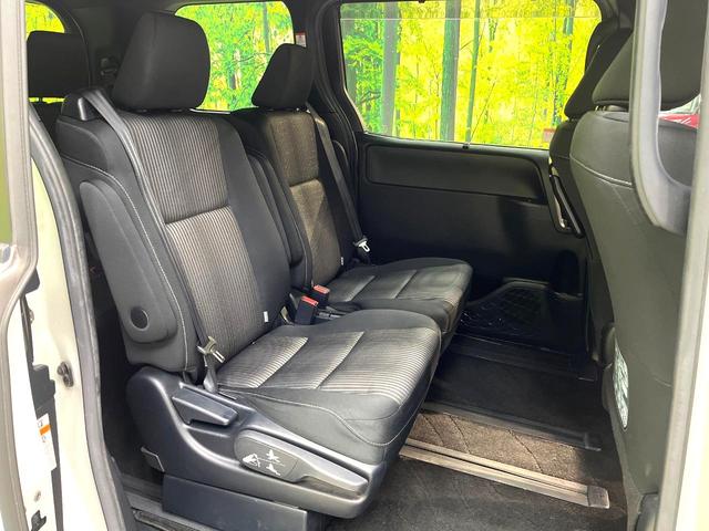 ヴォクシー ZS 禁煙車 両側電動スライドドア BIG-X11型ナビ 衝突軽減システム クルーズコントロール バックカメラ フルセグ ドライブレコーダー ETC bluetooth再生 LEDヘッドライト LEDフォグ(9枚目)