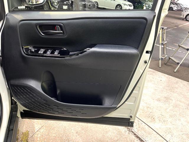 ヴォクシー ZS 禁煙車 両側電動スライドドア BIG-X11型ナビ 衝突軽減システム クルーズコントロール バックカメラ フルセグ ドライブレコーダー ETC bluetooth再生 LEDヘッドライト LEDフォグ(32枚目)