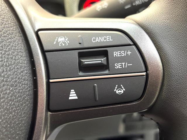 �y�A�_�v�e�B�u�N���[�Y�R���g���[���z�������H�ł̒��������s���y�ɁI�I�����ő��x��ۂN���[�Y�R���g���[�����A�Փˌy���V�X�e���ƘA�g���A�O���̎ԗ������m���ĎԊԂ�ۂ悤�ɑ��x���߂��Ă���܂��I�I