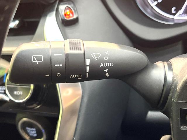 ハリアー Ｇ　禁煙車　モデリスタフルエアロ　ナビ付８型ディスプレイオーディオ　衝突軽減装置　レーダークルーズ　ＥＴＣ２．０　バックカメラ　ドラレコ　フルセグ　パワーバックドア　ブラインドスポットモニター　ＨＤＭＩ（60枚目）