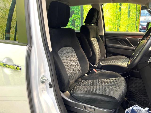 デリカD:5 P 禁煙車 4WD ディーゼル(軽油) 10インチナビ 両側電動ドア バックカメラ 100V電源 衝突被害軽減システム レーダークルーズ 電動リアゲート パワーシート LEDヘッド ETC(8枚目)