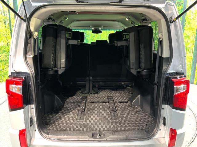 デリカD:5 P 禁煙車 4WD ディーゼル(軽油) 10インチナビ 両側電動ドア バックカメラ 100V電源 衝突被害軽減システム レーダークルーズ 電動リアゲート パワーシート LEDヘッド ETC(11枚目)