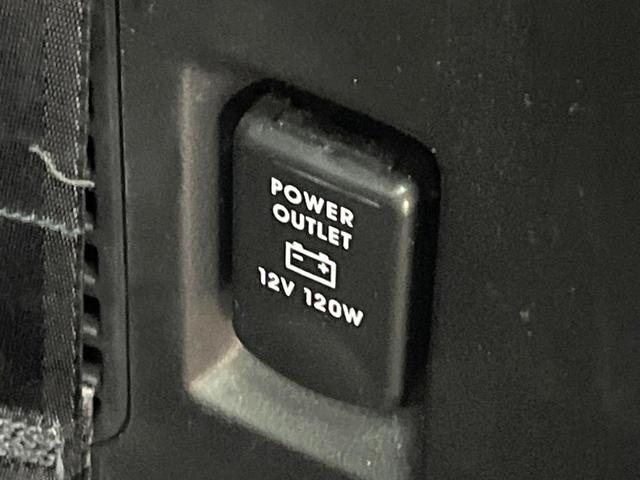 デリカD:5 P 禁煙車 4WD ディーゼル(軽油) 10インチナビ 両側電動ドア バックカメラ 100V電源 衝突被害軽減システム レーダークルーズ 電動リアゲート パワーシート LEDヘッド ETC(31枚目)