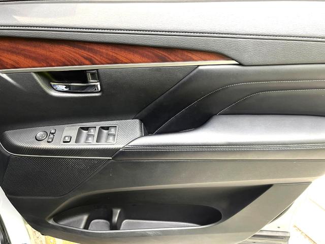 デリカD:5 P 禁煙車 4WD ディーゼル(軽油) 10インチナビ 両側電動ドア バックカメラ 100V電源 衝突被害軽減システム レーダークルーズ 電動リアゲート パワーシート LEDヘッド ETC(45枚目)