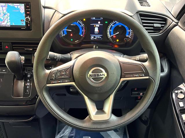 ルークス ハイウェイスター　Ｘ　禁煙車　衝突軽減装置　電動スライドドア　純正ナビ　全周囲カメラ　コーナーセンサー　フルセグ　ＬＥＤヘッドライト　純正１４インチアルミホイール　オートライト　オートエアコン　スマートキー（10枚目）