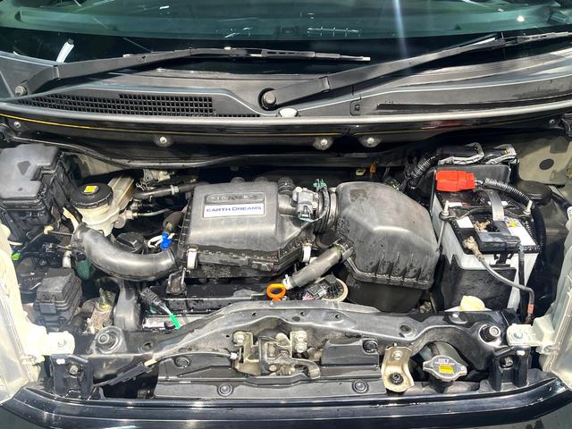 Ｎ－ＢＯＸ Ｇ・Ｌパッケージ　電動スライドドア　ナビ　バックカメラ　ＥＴＣ　スマートキー　地デジ　ＣＤ／ＤＶＤ再生　横滑り防止装置　盗難防止装置　プライバシーガラス　ベンチシート　チップアップシート　トラクションコントロール（18枚目）