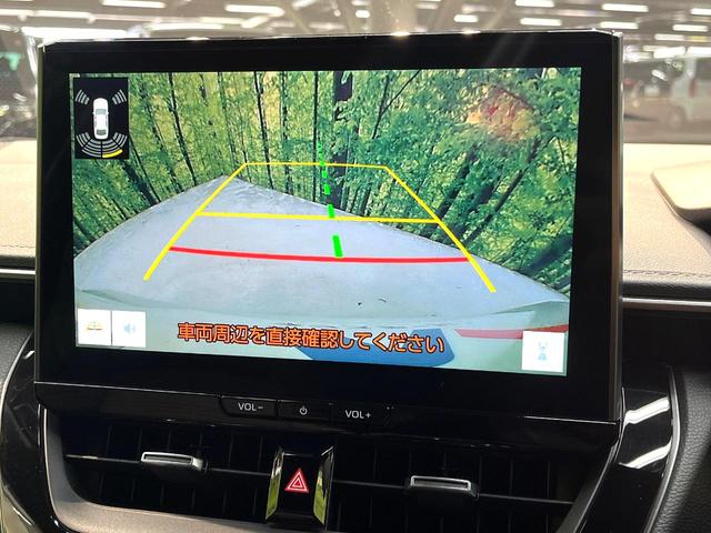 カローラ ハイブリッド　ダブルバイビー　純正１０．５インチナビ　バックカメラ　衝突軽減装置　レーダークルーズコントロール　禁煙車　ハーフレザーシート　コーナーセンサー　スマートキー　ブラインドスポットモニター　車線逸脱警報　ＥＴＣ（4枚目）