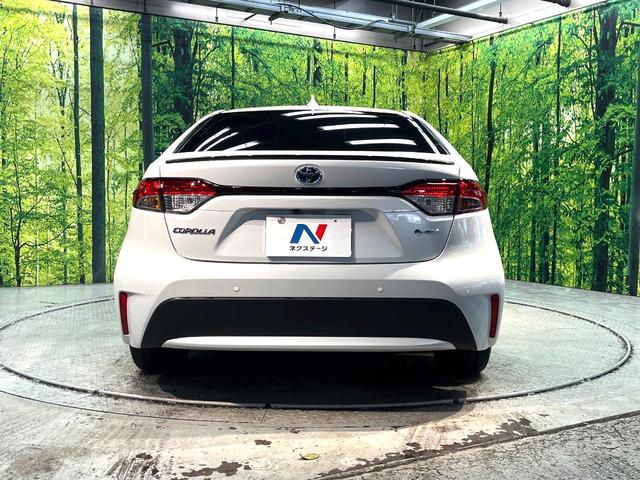 カローラ ハイブリッド　ダブルバイビー　純正１０．５インチナビ　バックカメラ　衝突軽減装置　レーダークルーズコントロール　禁煙車　ハーフレザーシート　コーナーセンサー　スマートキー　ブラインドスポットモニター　車線逸脱警報　ＥＴＣ（15枚目）