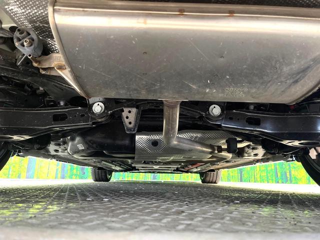 カローラ ハイブリッド　ダブルバイビー　純正１０．５インチナビ　バックカメラ　衝突軽減装置　レーダークルーズコントロール　禁煙車　ハーフレザーシート　コーナーセンサー　スマートキー　ブラインドスポットモニター　車線逸脱警報　ＥＴＣ（20枚目）