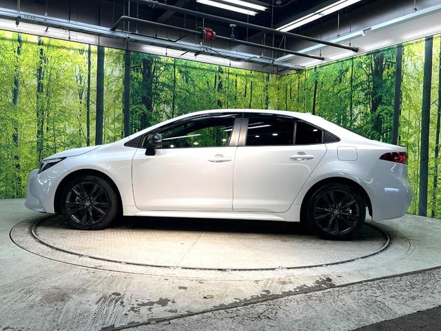 カローラ ハイブリッド　ダブルバイビー　純正１０．５インチナビ　バックカメラ　衝突軽減装置　レーダークルーズコントロール　禁煙車　ハーフレザーシート　コーナーセンサー　スマートキー　ブラインドスポットモニター　車線逸脱警報　ＥＴＣ（22枚目）