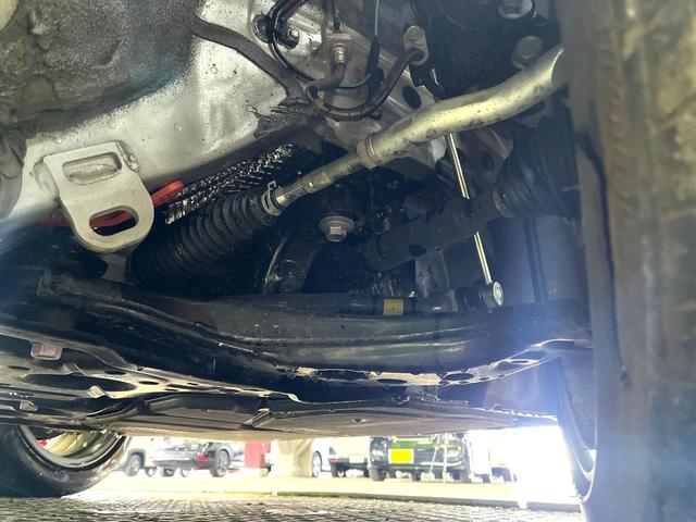 カローラ ハイブリッド　ダブルバイビー　純正１０．５インチナビ　バックカメラ　衝突軽減装置　レーダークルーズコントロール　禁煙車　ハーフレザーシート　コーナーセンサー　スマートキー　ブラインドスポットモニター　車線逸脱警報　ＥＴＣ（30枚目）