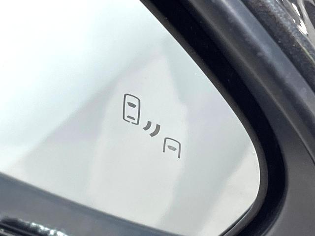 カローラ ハイブリッド　ダブルバイビー　純正１０．５インチナビ　バックカメラ　衝突軽減装置　レーダークルーズコントロール　禁煙車　ハーフレザーシート　コーナーセンサー　スマートキー　ブラインドスポットモニター　車線逸脱警報　ＥＴＣ（32枚目）