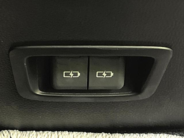 カローラ ハイブリッド　ダブルバイビー　純正１０．５インチナビ　バックカメラ　衝突軽減装置　レーダークルーズコントロール　禁煙車　ハーフレザーシート　コーナーセンサー　スマートキー　ブラインドスポットモニター　車線逸脱警報　ＥＴＣ（41枚目）