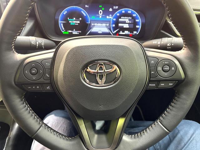 カローラ ハイブリッド　ダブルバイビー　純正１０．５インチナビ　バックカメラ　衝突軽減装置　レーダークルーズコントロール　禁煙車　ハーフレザーシート　コーナーセンサー　スマートキー　ブラインドスポットモニター　車線逸脱警報　ＥＴＣ（50枚目）