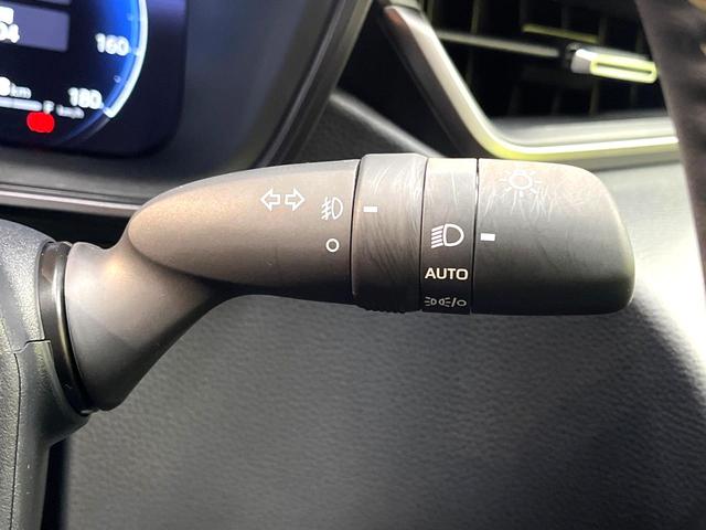 カローラ ハイブリッド　ダブルバイビー　純正１０．５インチナビ　バックカメラ　衝突軽減装置　レーダークルーズコントロール　禁煙車　ハーフレザーシート　コーナーセンサー　スマートキー　ブラインドスポットモニター　車線逸脱警報　ＥＴＣ（52枚目）