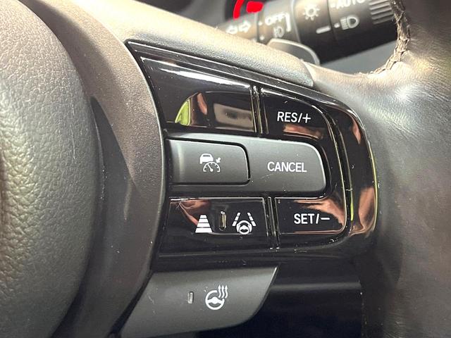 ヴェゼル e:HEV Z 純正8型ナビ バックカメラ 衝突軽減装置 レーダークルーズコントロール 禁煙車 パワーバックドア コーナーセンサー ブラインドスポットモニター LEDヘッドライト オートライト CD/DVD再生(6枚目)