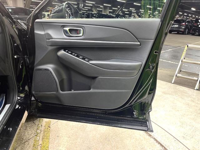 ヴェゼル e:HEV Z 純正8型ナビ バックカメラ 衝突軽減装置 レーダークルーズコントロール 禁煙車 パワーバックドア コーナーセンサー ブラインドスポットモニター LEDヘッドライト オートライト CD/DVD再生(69枚目)