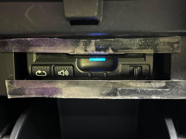 アルファード ２．５Ｓ　Ｃパッケージ　禁煙車　サンルーフ　両側電動ドア　純正ＳＤナビ　後席モニター　バックカメラ　衝突被害軽減システム　レーダークルーズ　電動リアゲート　前席シートエアコン　前後席パワーシート　ドラレコ　コーナーセンサー（6枚目）