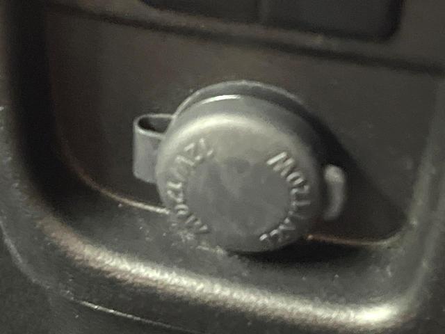 ソリオ Ｇ　禁煙車　電動スライドドア　ＳＤナビ　バックカメラ　衝突被害軽減システム　コーナーセンサー　スマートキー　ＥＴＣ　オートハイビーム　車線逸脱警報　オートライト　オートエアコン　Ｂｌｕｅｔｏｏｔｈ（52枚目）