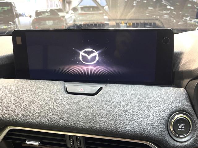 �y�P�Q�D�R�C���`�}�c�_�R�l�N�g�z�ԓ��̕��͋C�Ƀ}�b�`������^�f�B�X�v���C�B�X�}�z�ڑ��ł̃i�r�g�p��a�����������������Đ����A�l�X�ȋ@�\���y���߂܂��B�����I�ȃ_�C�������삪�\�ŁA�g��������ǍD�ł��B