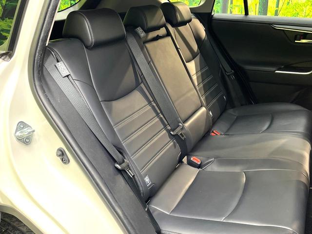 ＲＡＶ４ Ｇ　Ｚパッケージ　禁煙車　純正９型ナビ　衝突軽減装置　レーダークルーズ　ブラインドスポットモニター　合皮シート　デジタルミラー　シートヒーター　バックカメラ　パワーシート　ＥＴＣ２．０　パワーバックドア（9枚目）