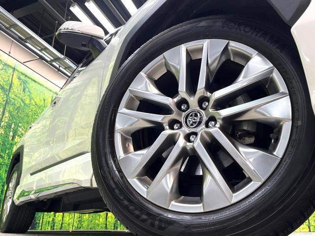 ＲＡＶ４ Ｇ　Ｚパッケージ　禁煙車　純正９型ナビ　衝突軽減装置　レーダークルーズ　ブラインドスポットモニター　合皮シート　デジタルミラー　シートヒーター　バックカメラ　パワーシート　ＥＴＣ２．０　パワーバックドア（13枚目）
