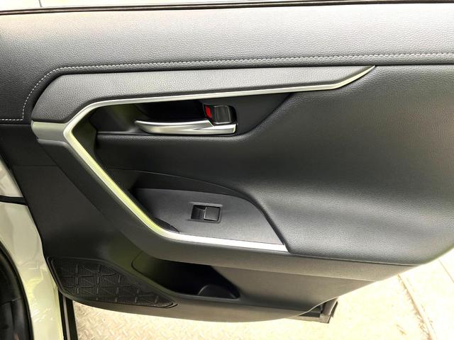 ＲＡＶ４ Ｇ　Ｚパッケージ　禁煙車　純正９型ナビ　衝突軽減装置　レーダークルーズ　ブラインドスポットモニター　合皮シート　デジタルミラー　シートヒーター　バックカメラ　パワーシート　ＥＴＣ２．０　パワーバックドア（46枚目）