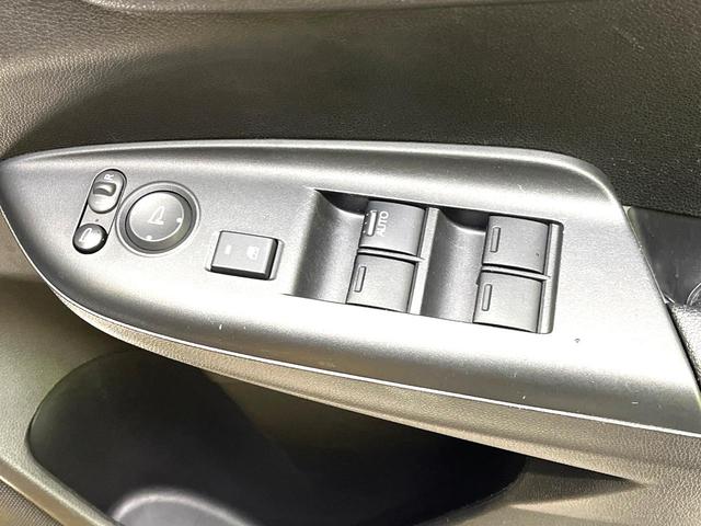フィットハイブリッド Ｌ　ホンダセンシング　禁煙車　純正ＳＤナビ　バックカメラ　衝突被害軽減システム　ハーフレザーシート　スマートキー　ＬＥＤヘッド　ビルトインＥＴＣ　車線逸脱警報　オートライト　オートエアコン　Ｂｌｕｅｔｏｏｔｈ　ＣＤ（42枚目）