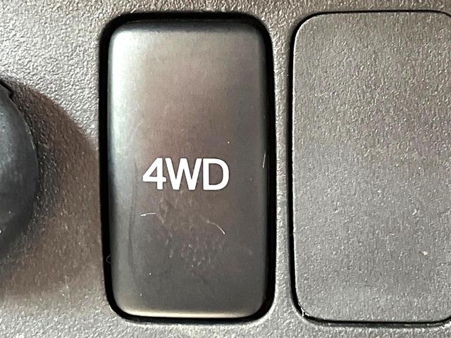 ハイゼットトラック スタンダード　４ＷＤ　ＭＴ車　禁煙車　オーディオ　エアコン　ヘッドライトレベライザー　パワーステアリング　荷台三方開き　サイドバイザー　シガーソケット（3枚目）